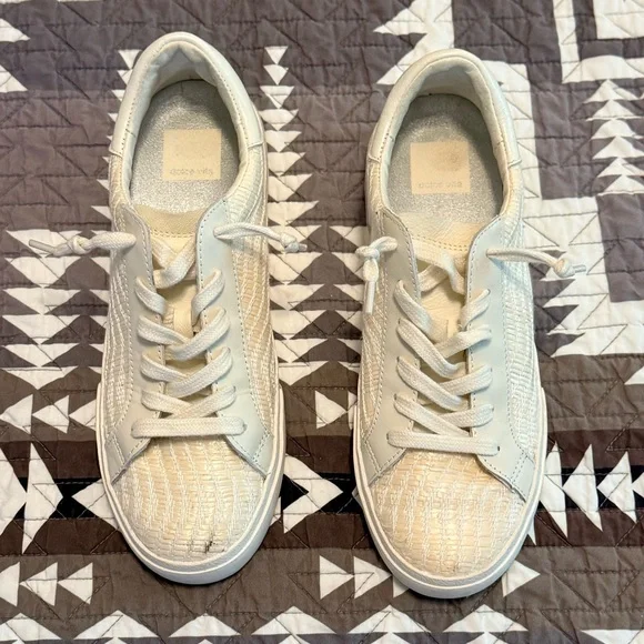 Dolce Vita Sneakers - Picture 2 of 5